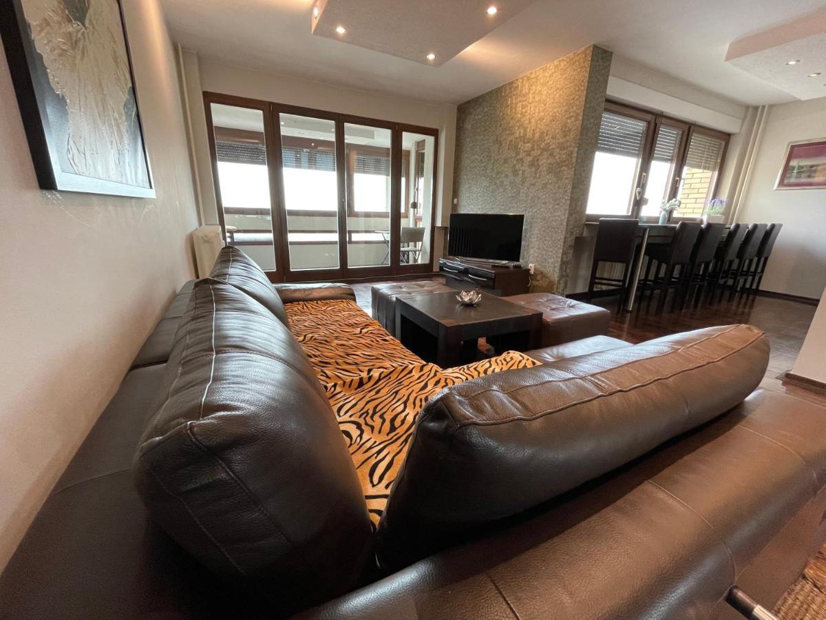 Riverside Luxury *